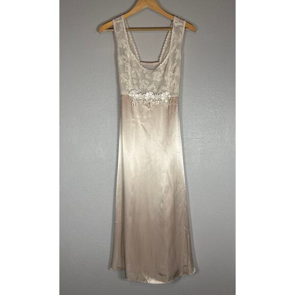 Vintage Full Length Slip Lingerie Womens Medium Cream Beige Lace Nighty Chemise - Picture 2 of 5